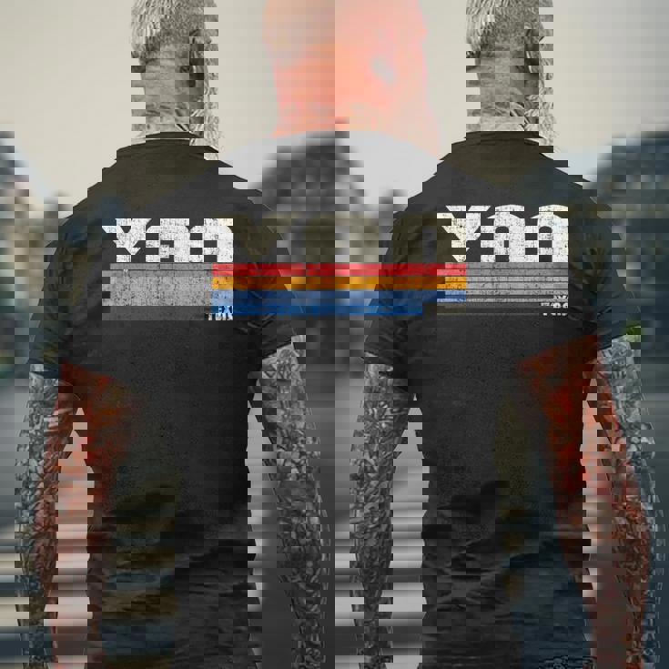 ヴィンテージ レトロ 70年代80年代スタイル バン・アルスティーンの故郷、テキサス州 メンズTシャツ バックプリント 高齢者への贈り物