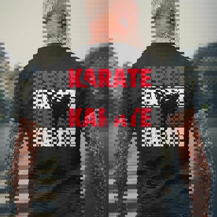 ヴィンテージ 空手 日本の格闘技 空手 スポーツ トレーニング メンズTシャツ バックプリント 高齢者への贈り物