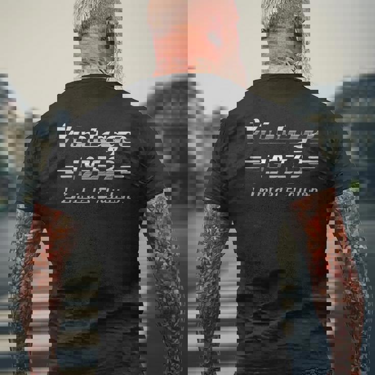 ヴィンテージ1953クラシックカー 72歳の誕生日 メンズTシャツ バックプリント 高齢者への贈り物