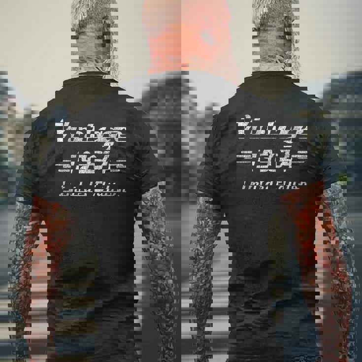 ヴィンテージ1964限定版 61歳の誕生日 メンズTシャツ バックプリント 高齢者への贈り物