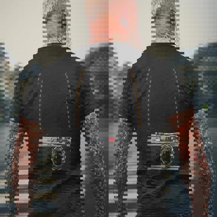 ヴィンテージフィルムカメラ メンズTシャツ バックプリント 高齢者への贈り物