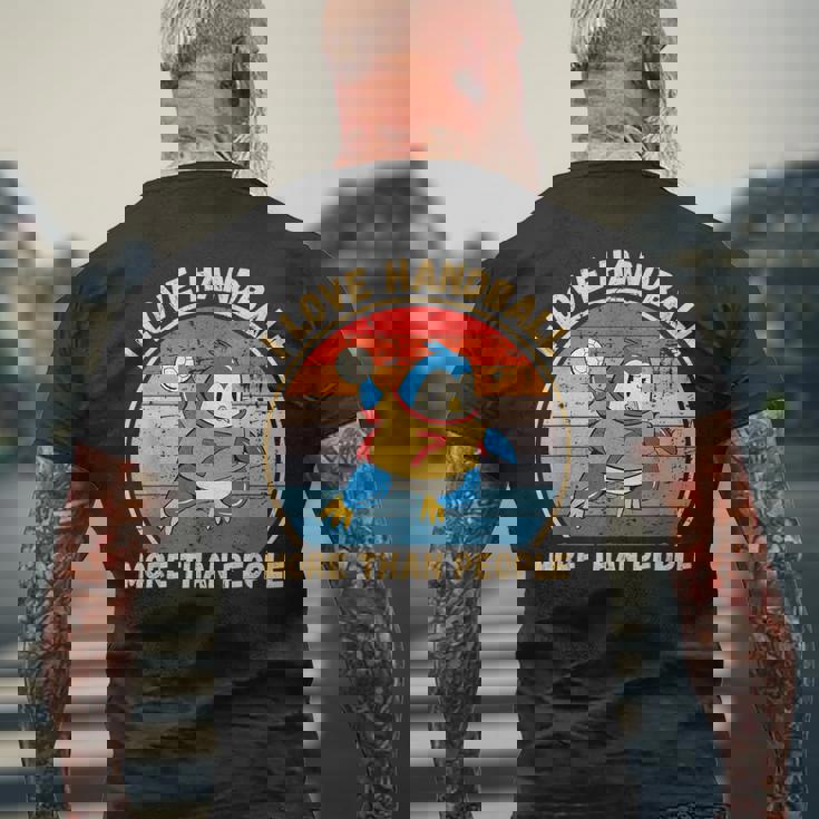 ヴィンテージペンギン I Love Handball More Than People メンズTシャツ バックプリント 高齢者への贈り物