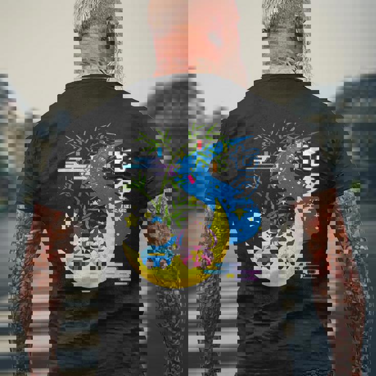 七夕、天の川、着物、日本祭りかわいい、星、日本の伝統的なお祭り、夏、夏休み、日本人形 メンズTシャツ バックプリント 高齢者への贈り物