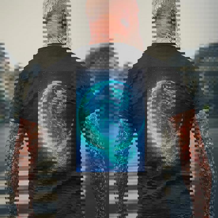 三日月のドラゴン ブルーギャラクシー天文学 アート メンズTシャツ バックプリント 高齢者への贈り物