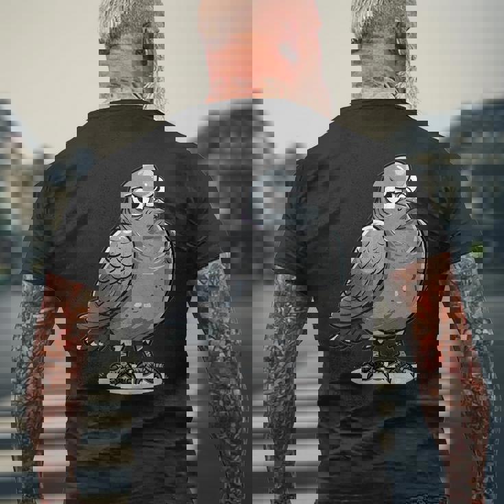 不機嫌そうなピジョン I カートゥーンピジョン メンズTシャツ バックプリント 高齢者への贈り物