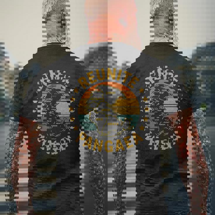 世界地図史 地質学 地球地質学者 再会 パンゲア メンズTシャツ バックプリント 高齢者への贈り物