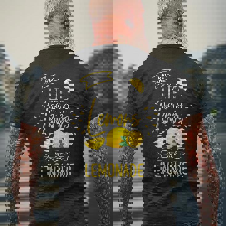人生があなたにレモンを与えるとき、レモネードギフトを作る メンズTシャツ バックプリント 高齢者への贈り物