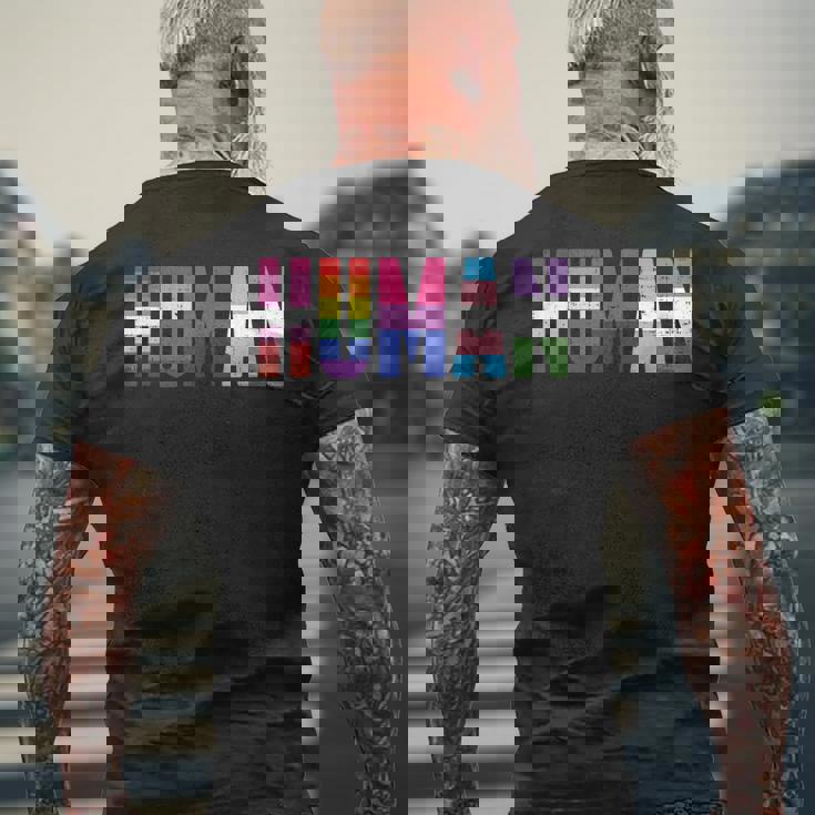 人間のlgbt レズビアン・ゲイ・バイセクシャル トランスジェンダー ジェンダークィア ギフト メンズTシャツ バックプリント 高齢者への贈り物