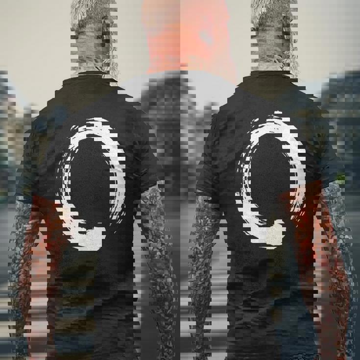 円相、禅、円、シンボル、仏教、仏、瞑想ヨガ メンズTシャツ バックプリント 高齢者への贈り物