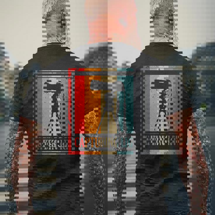 写真家 カメラ 写真撮影 デジタルカメラ メンズTシャツ バックプリント 高齢者への贈り物