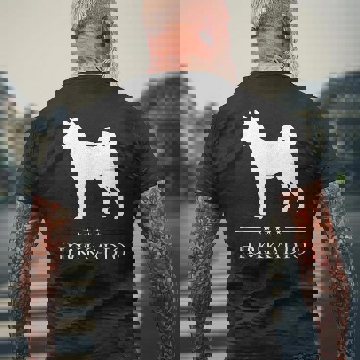 北海道犬 白シルエット メンズTシャツ バックプリント 高齢者への贈り物