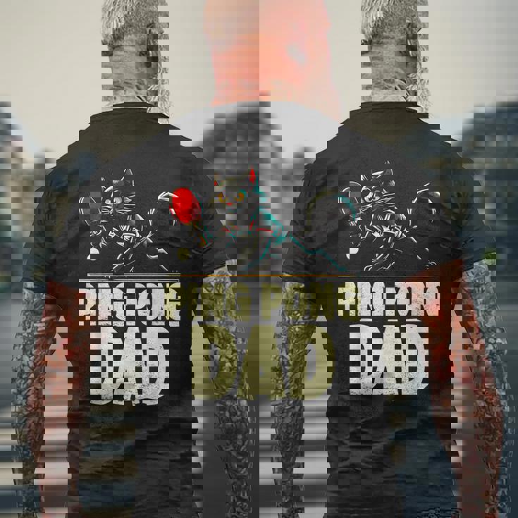 卓球 黒猫パパピンポン 黒猫ピンポン メンズTシャツ バックプリント 高齢者への贈り物