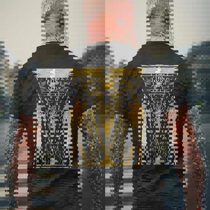 古代エジプトの神アヌビス ケメティックネーターアンプ メンズTシャツ バックプリント 高齢者への贈り物