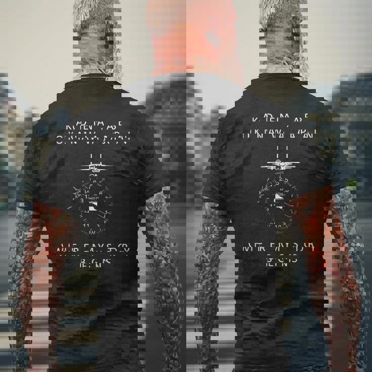 嘉手納空軍基地 メンズTシャツ バックプリント 高齢者への贈り物