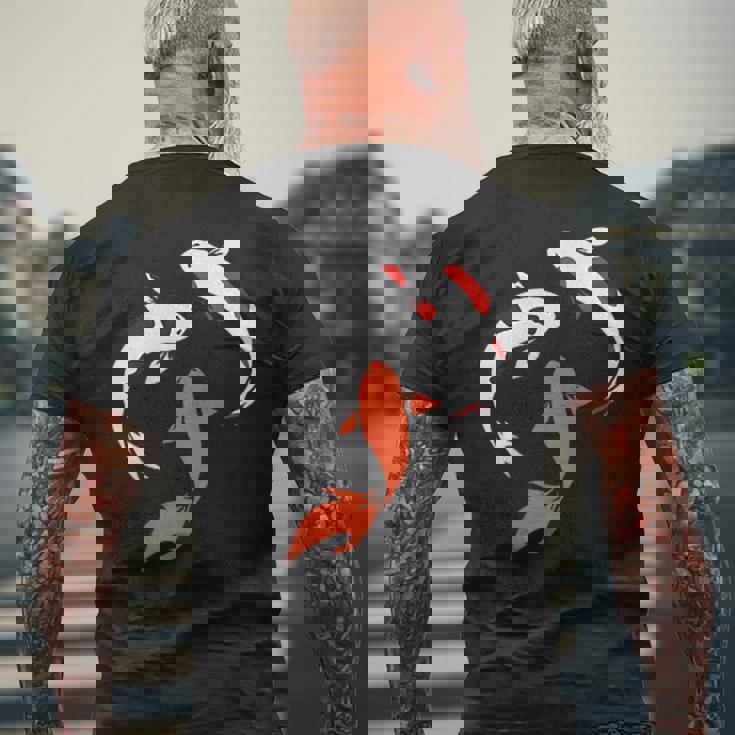 国産鯉 庭 池 魚 メンズTシャツ バックプリント 高齢者への贈り物