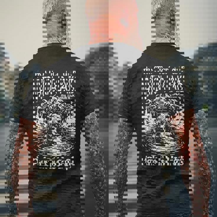 国立公園を守る ドージェ公園は利益ではない メンズTシャツ バックプリント 高齢者への贈り物