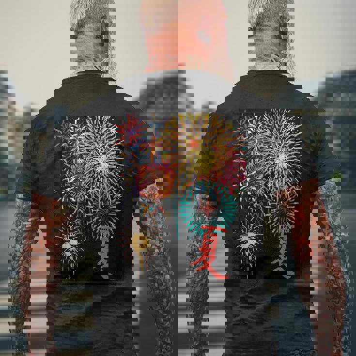 夏だね！花火だ！ メンズTシャツ バックプリント 高齢者への贈り物