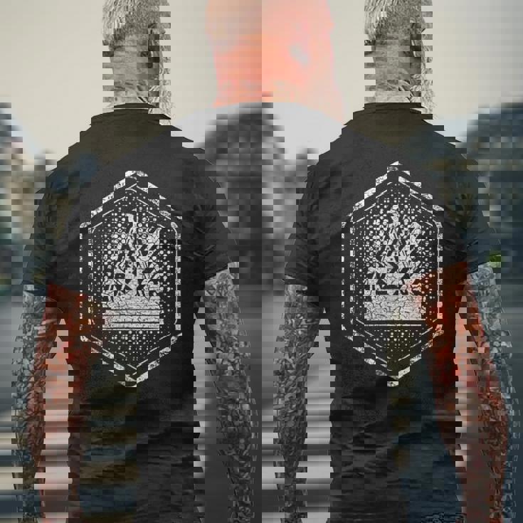 大工のギルドサイン 胸に伝統的な六角形 メンズTシャツ バックプリント 高齢者への贈り物