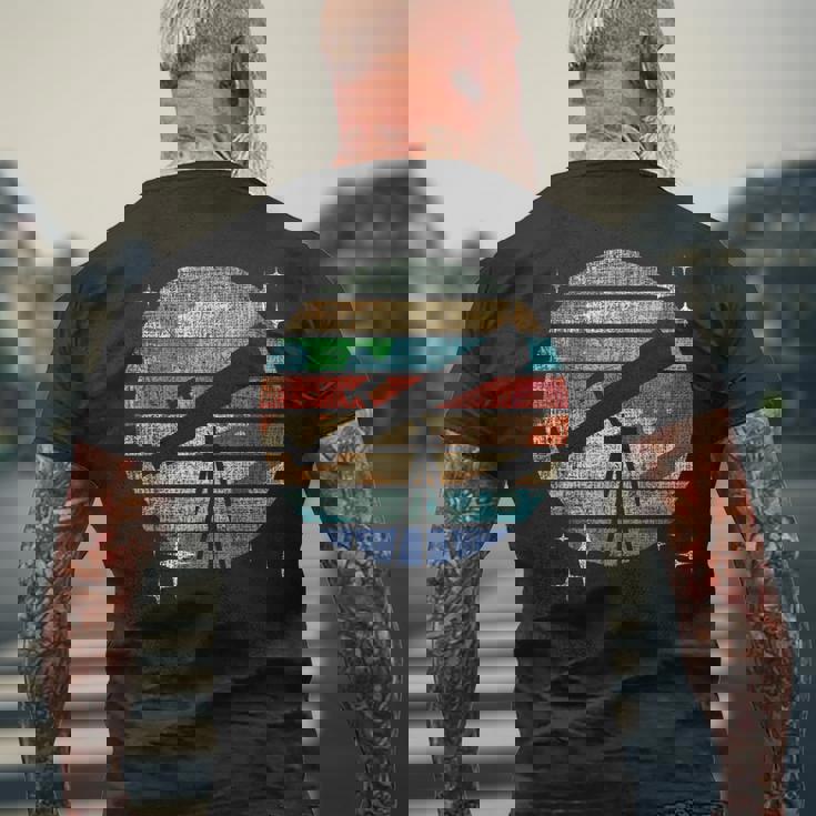 太陽系惑星 望遠鏡 天文学 科学ファン メンズTシャツ バックプリント 高齢者への贈り物