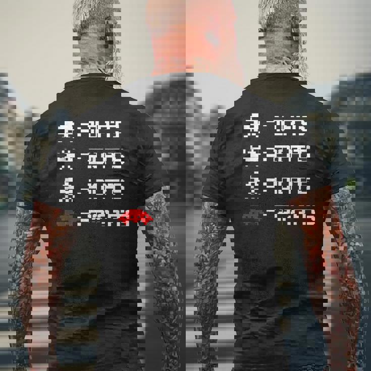 宇宙からのレトロなエイリアンインベーダー 80年代8ビットビデオゲームシャツ メンズTシャツ バックプリント 高齢者への贈り物