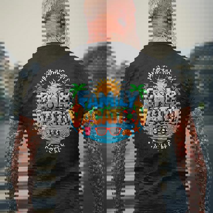 家族旅行2025 一緒に思い出を作る 夏 メンズTシャツ バックプリント 高齢者への贈り物