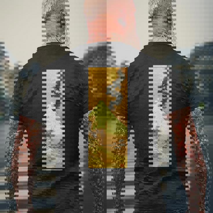 富士山から逃げる煙の龍 葛飾北斎 メンズTシャツ バックプリント 高齢者への贈り物