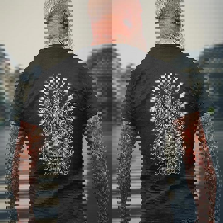 小さなガネーシュヨガ メンズTシャツ バックプリント 高齢者への贈り物