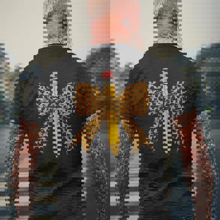 弓鉛筆 ヒョウ柄 初日 新学期 メンズTシャツ バックプリント 高齢者への贈り物