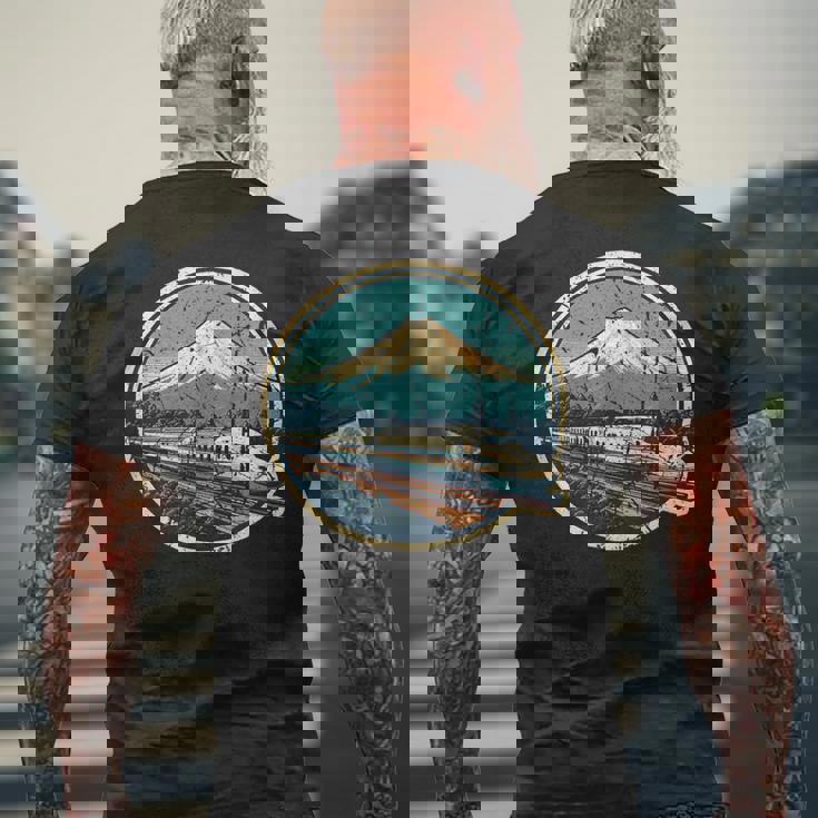 新幹線 富士山 日本土産 新幹線 メンズTシャツ バックプリント 高齢者への贈り物