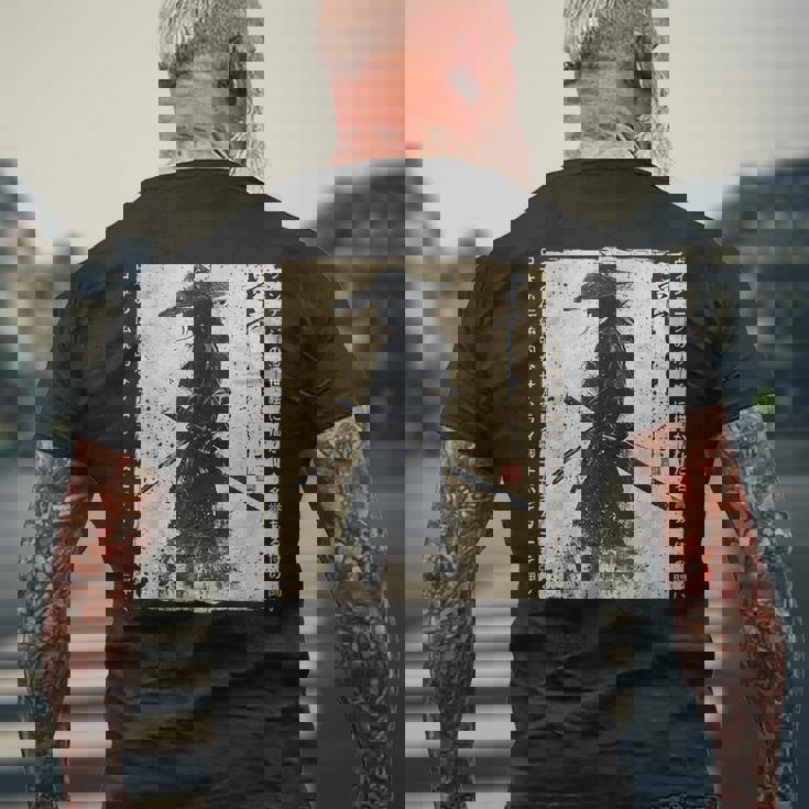 日本 武士 武士 戦闘機 浮世 墨絵 侍 メンズTシャツ バックプリント 高齢者への贈り物