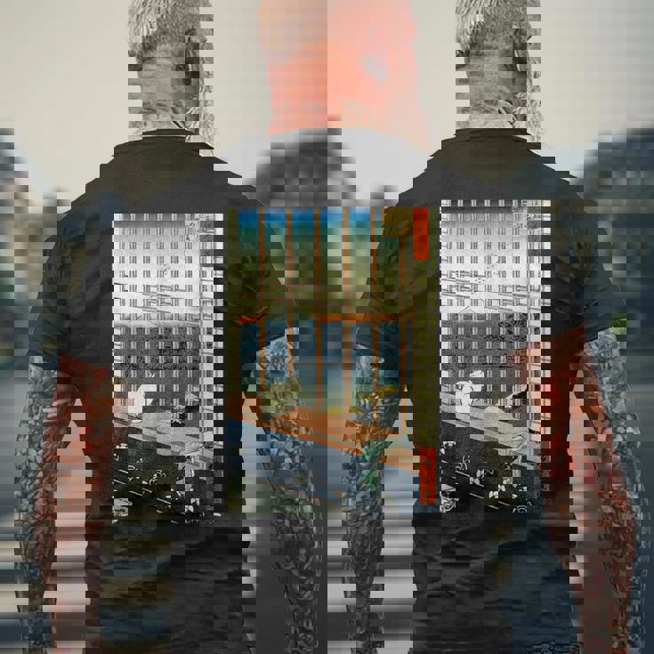 日本のヴィンテージアート 日本美術 浮世絵 日本の 多色刷 木版画 ネコ 猫 富士山 歌川 広重 メンズTシャツ バックプリント 高齢者への贈り物