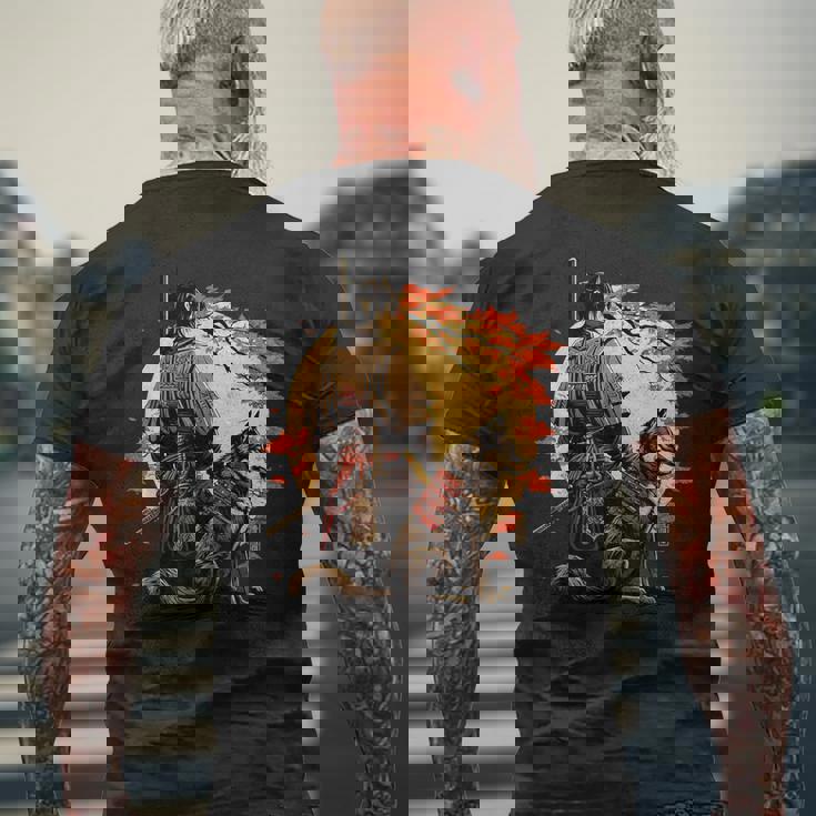 日本美術 忍者 浮世絵 アニメ風 侍 改 健 メンズTシャツ バックプリント 高齢者への贈り物