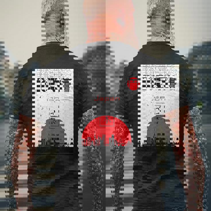 東京 日本 モニュメント オブ シティ メンズTシャツ バックプリント 高齢者への贈り物