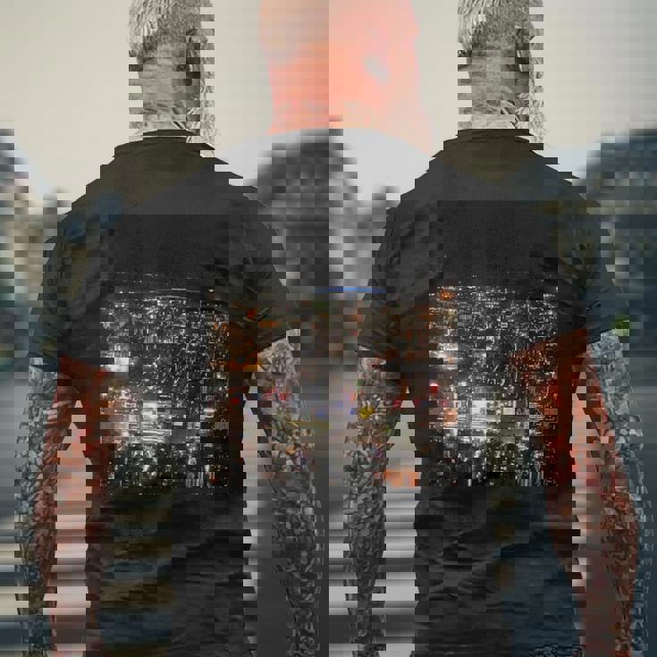 東京の夜景 メンズTシャツ バックプリント 高齢者への贈り物