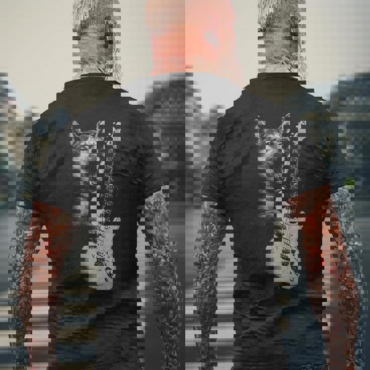 柴犬 ギターを弾く ロックミュージック 犬好き メンズTシャツ バックプリント 高齢者への贈り物