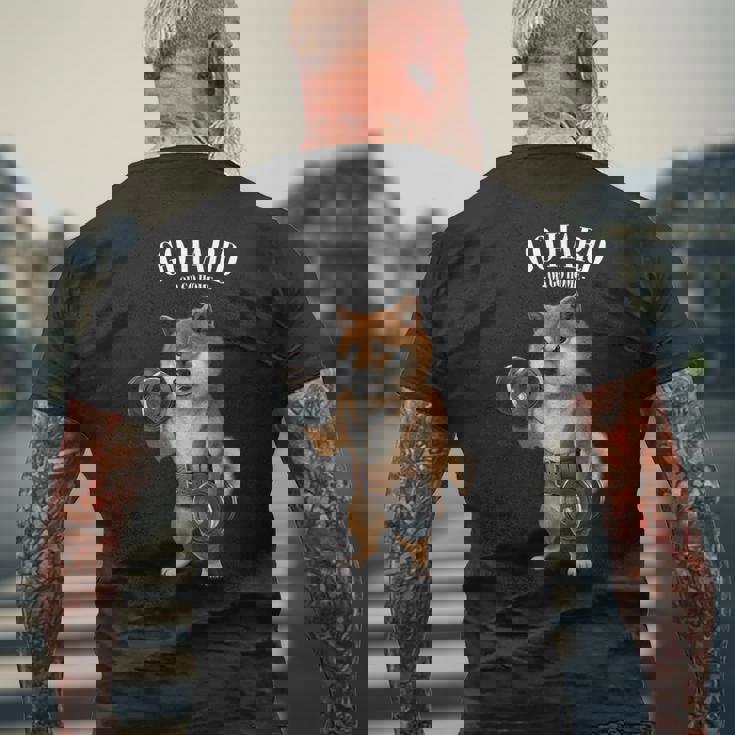 柴犬 筋トレ ダンベル付き フィットネスジム メンズTシャツ バックプリント 高齢者への贈り物