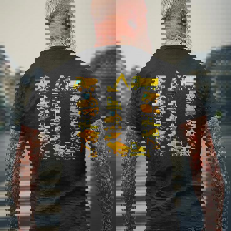 楽しい建設トラック 10歳の誕生日パーティー 男の子 10歳 メンズTシャツ バックプリント 高齢者への贈り物