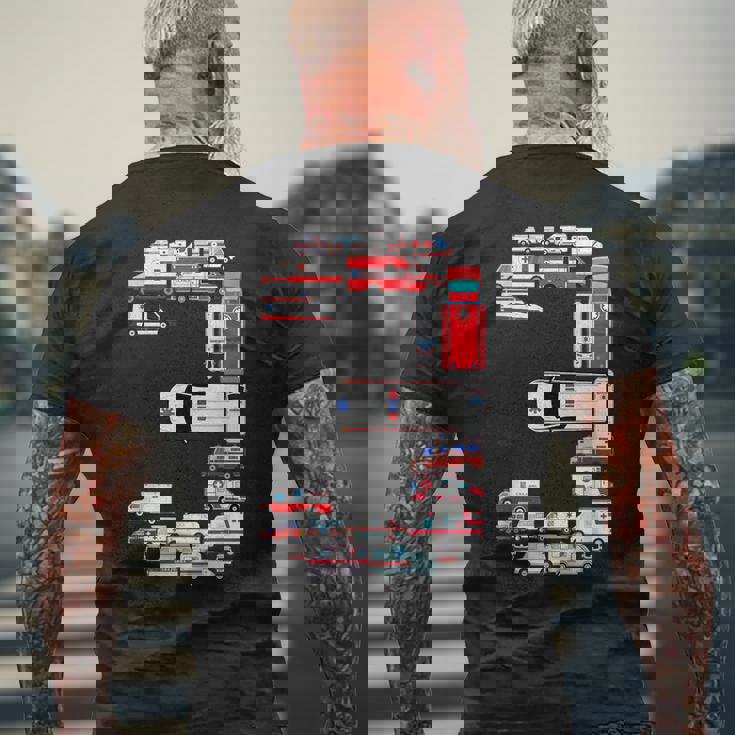 楽しい救急車 3歳の誕生日パーティー 男の子 3歳服 メンズTシャツ バックプリント 高齢者への贈り物