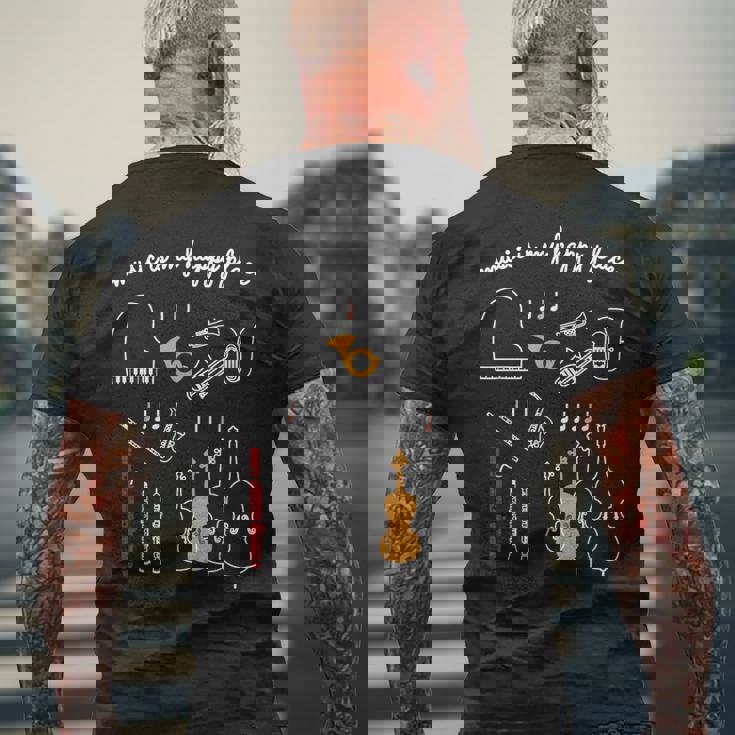 楽器 音楽 ピアノ 管楽器 木管楽器 弦楽器 音符 Music Is My Happy Place メンズTシャツ バックプリント 高齢者への贈り物