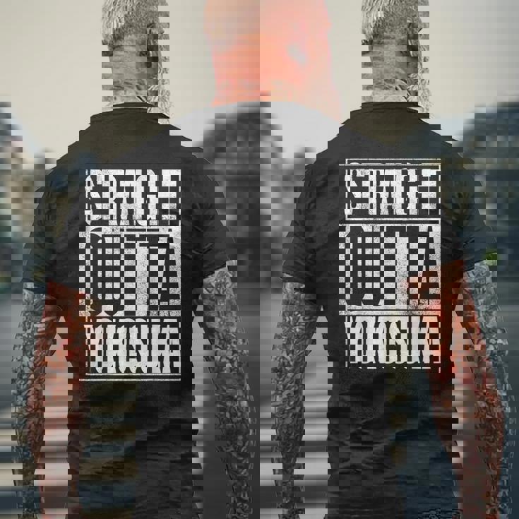 横須賀 ストレート・アウト・オブ・横須賀 メンズTシャツ バックプリント 高齢者への贈り物