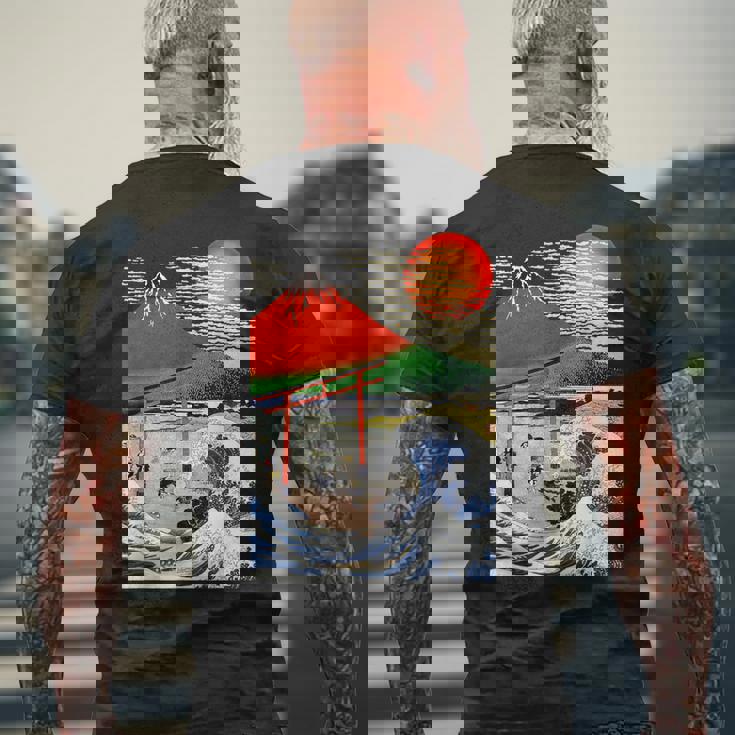 江戸日本 浮世白斎 赤富士山・津波 メンズTシャツ バックプリント 高齢者への贈り物