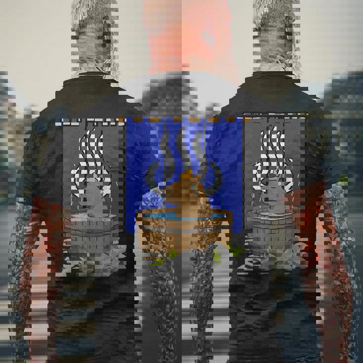 温泉に浸かるかわいいカピバラ メンズTシャツ バックプリント 高齢者への贈り物