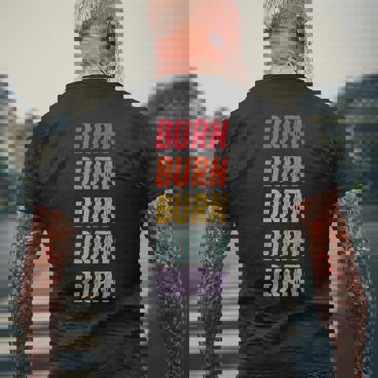 燃やす メンズTシャツ バックプリント 高齢者への贈り物