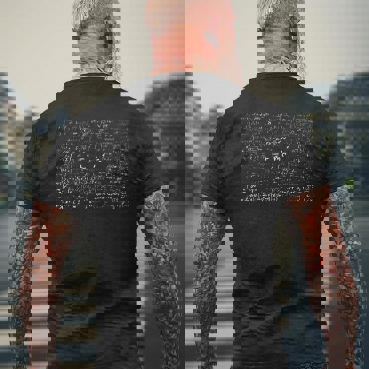 物理学 教師 理科大学 学校 ギフト オタク物理学者 メンズTシャツ バックプリント 高齢者への贈り物