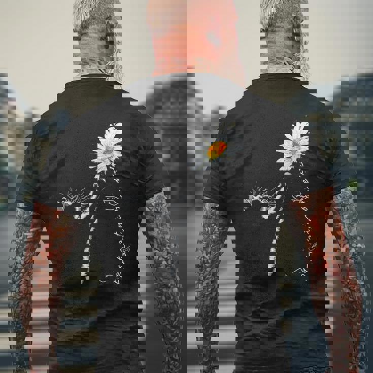 猫 & マーガレット メンズTシャツ バックプリント 高齢者への贈り物