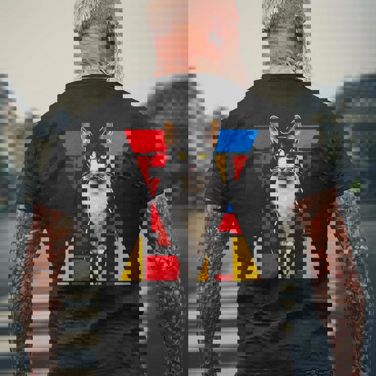 猫 グラフィック ペット アートワーク 猫 メンズTシャツ バックプリント 高齢者への贈り物