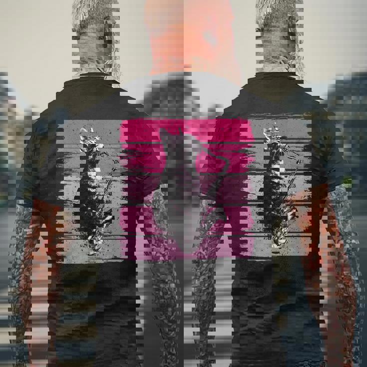 猫 演奏 サックス おもしろい 猫 ジャズ サックス レトロ サックス メンズTシャツ バックプリント 高齢者への贈り物