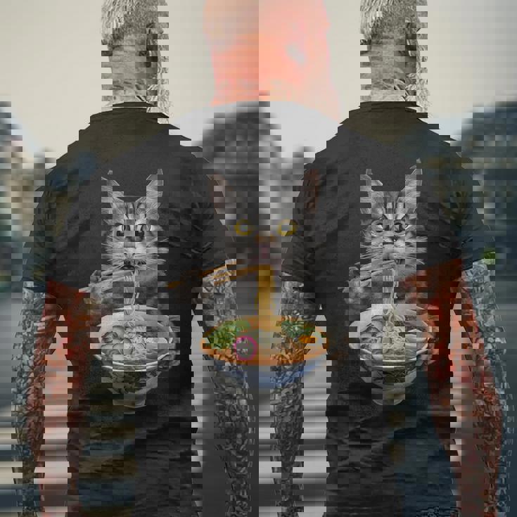 猫がラーメンを食べる リアル メンズTシャツ バックプリント 高齢者への贈り物