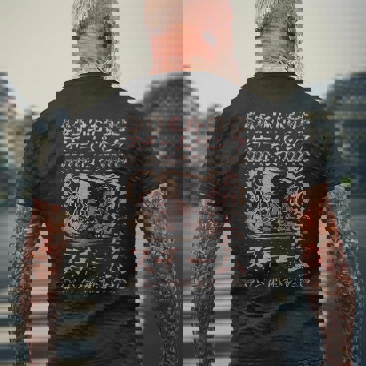 私がスチームパンクした？それともスチームパンクが私をした？ メンズTシャツ バックプリント 高齢者への贈り物