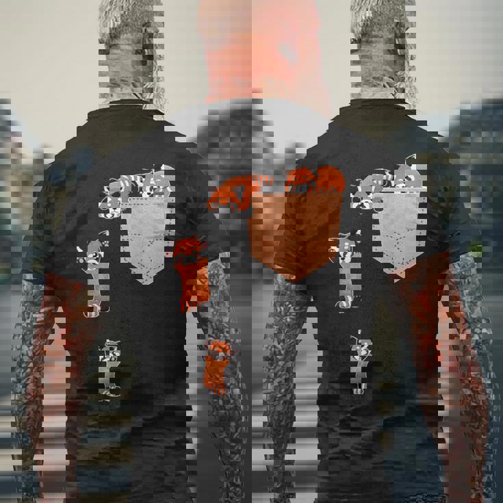 私のポケットファニーで家族のレッドパンダ メンズTシャツ バックプリント 高齢者への贈り物